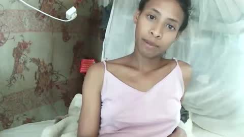 Snapshot of cindyx69q chatting on October 17, 2025, 10:29 am cindyx69q online show from October 17, 2025, 10:29 am