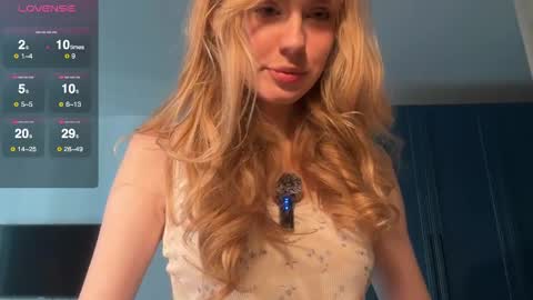 Snapshot of cinnabuny chatting on May 17, 2026, 10:55 am Jane online show from May 17, 2026, 10:55 am
