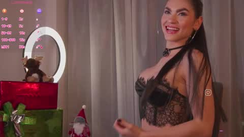 Cinthia online show from December 3, 2025, 5:26 am