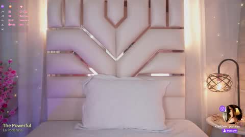 Cinthia online show from February 24, 2026, 8:12 am