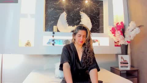 Cinthya  online show from September 13, 2025, 11:54 am