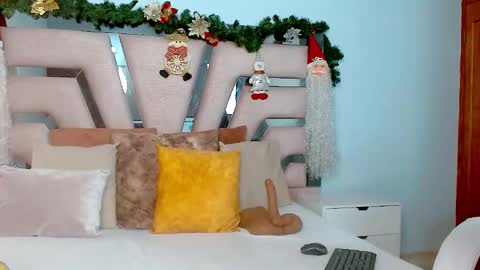 Snapshot of cintia_hills chatting on December 28, 2024, 3:58 am Cintia Hills online show from December 28, 2024, 3:58 am