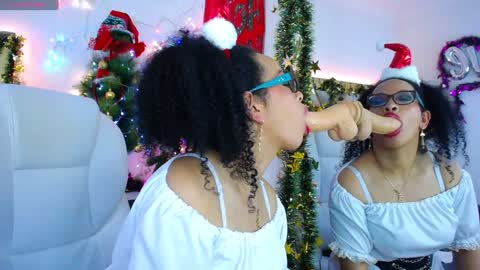 Snapshot of cintia_holms chatting on December 19, 2024, 5:08 pm Cintia online show from December 19, 2024, 5:08 pm