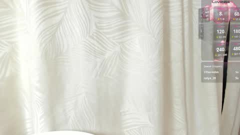 CintiaCollins  online show from March 4, 2025, 3:55 am