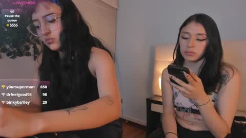 Snapshot of cintya_kors chatting on December 31, 2024, 6:16 am Cintya online show from December 31, 2024, 6:16 am