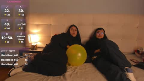 Snapshot of cintya_kors chatting on December 31, 2024, 9:21 am Cintya online show from December 31, 2024, 9:21 am