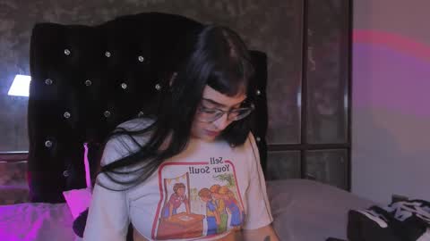 Snapshot of cintya_kors chatting on December 3, 2025, 6:39 pm Cintya online show from December 3, 2025, 6:39 pm