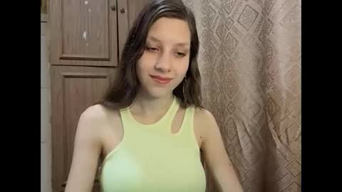 Lisa Salivan online show from November 19, 2025, 11:05 pm