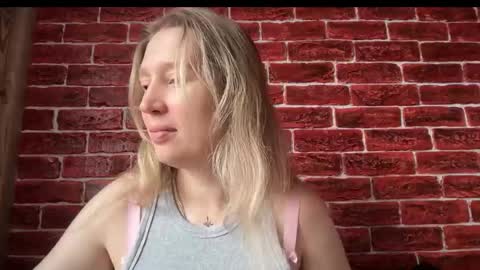 citrusblissss online show from October 23, 2025, 3:17 am