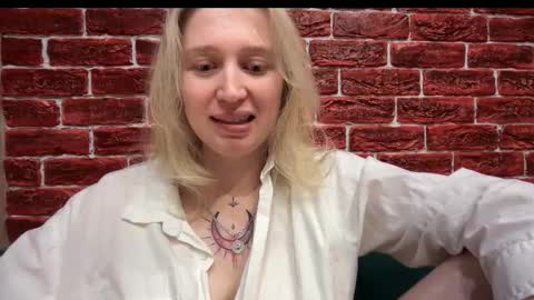 citrusblissss online show from October 28, 2025, 12:09 pm