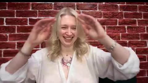 citrusblissss online show from October 30, 2025, 2:40 pm