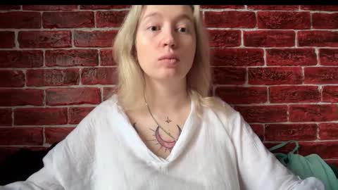 citrusblissss online show from October 31, 2025, 2:45 am