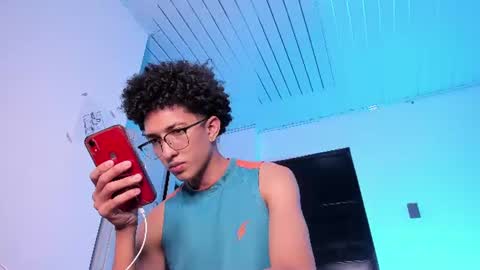 Snapshot of cj_davis1 chatting on August 3, 2026, 6:01 am cj_davis1 online show from August 3, 2026, 6:01 am