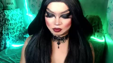 Snapshot of cj_parker69 chatting on July 18, 2026, 6:01 pm QUEEN CESS online show from July 18, 2026, 6:01 pm