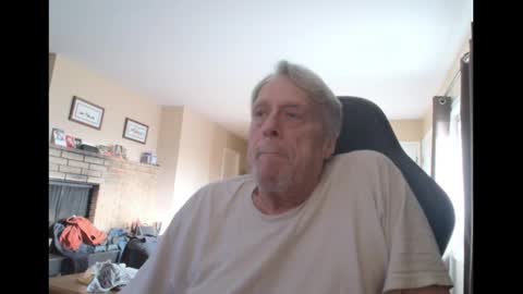 Snapshot of cjscout chatting on February 23, 2025, 11:58 pm cjscout online show from February 23, 2025, 11:58 pm