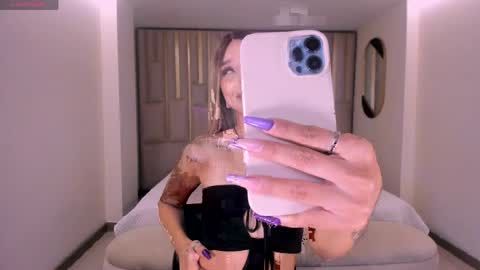 Claire Dawson online show from April 25, 2026, 3:31 am