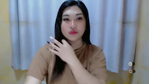 CLAIRE online show from January 8, 2025, 1:41 pm