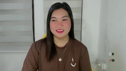 CLAIRE online show from March 12, 2025, 5:24 am