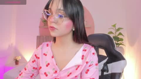 Snapshot of clara_lu chatting on June 27, 2026, 2:49 am C L A R A online show from June 27, 2026, 2:49 am
