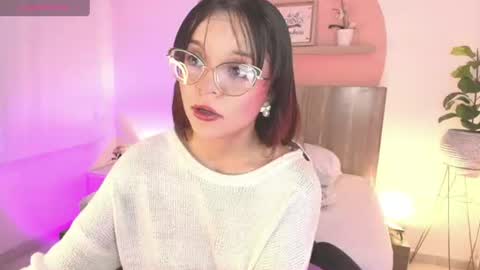 Snapshot of clara_lu chatting on July 3, 2026, 2:51 am C L A R A online show from July 3, 2026, 2:51 am