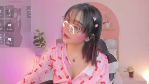 Snapshot of clara_lu chatting on July 11, 2026, 2:47 am C L A R A online show from July 11, 2026, 2:47 am