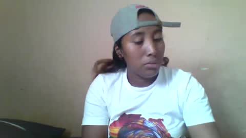 Clarah0123 online show from October 10, 2025, 9:08 am