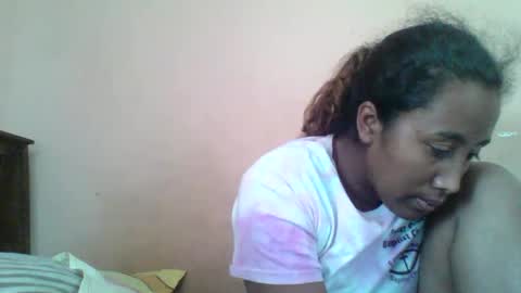 Clarah0123 online show from October 21, 2025, 11:11 am