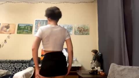 Snapshot of claralipinski chatting on March 25, 2026, 12:44 pm Selena online show from March 25, 2026, 12:44 pm