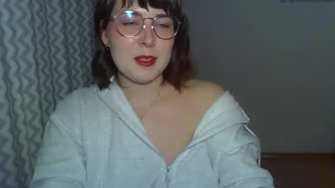 Snapshot of claralovely chatting on April 20, 2026, 5:37 pm Clara online show from April 20, 2026, 5:37 pm