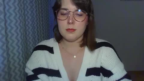 Snapshot of claralovely chatting on April 27, 2026, 5:44 pm Clara online show from April 27, 2026, 5:44 pm