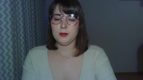 Snapshot of claralovely chatting on April 29, 2026, 5:41 pm Clara online show from April 29, 2026, 5:41 pm