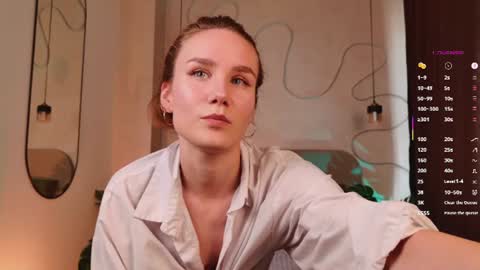 Snapshot of clare_ff chatting on June 16, 2026, 1:58 pm Claire online show from June 16, 2026, 1:58 pm