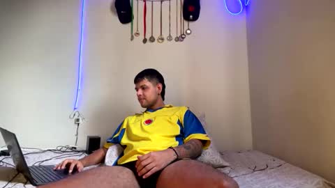 Snapshot of clarentz_baileys chatting on January 7, 2026, 8:22 pm Clarentz bby online show from January 7, 2026, 8:22 pm