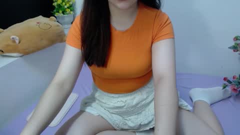 Snapshot of clari_yumi chatting on October 28, 2025, 1:53 am Clari online show from October 28, 2025, 1:53 am