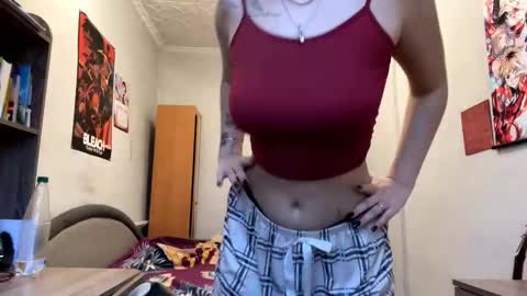 Karolina online show from March 11, 2026, 2:12 pm