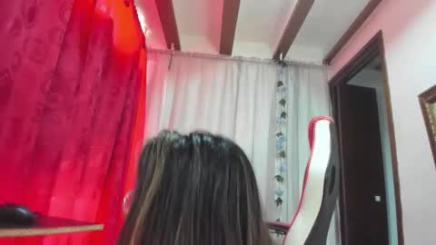 Snapshot of clarise17 chatting on May 13, 2026, 4:37 pm Charlotte online show from May 13, 2026, 4:37 pm