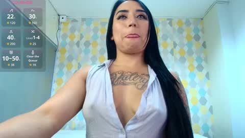 Snapshot of clarise_allen chatting on October 27, 2025, 8:35 pm CLARISE ALLEN online show from October 27, 2025, 8:35 pm