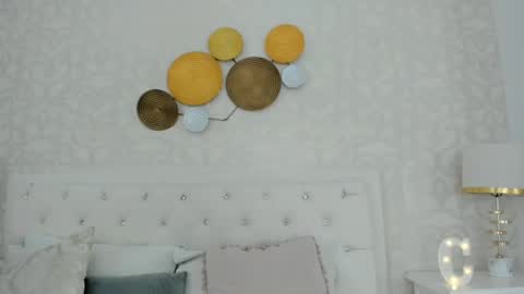 Mistress Clarisse online show from December 18, 2024, 10:46 pm