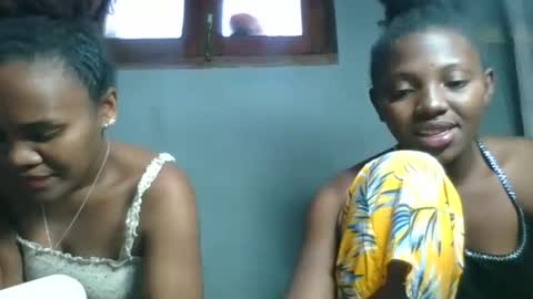 clarisse98 online show from October 25, 2025, 8:55 am