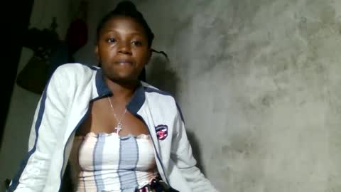 clarisse98 online show from April 27, 2026, 3:48 am