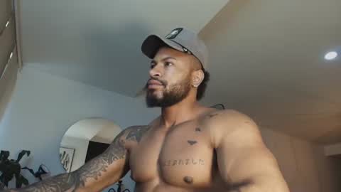 Snapshot of clark_strong chatting on June 29, 2026, 1:22 pm clark_strong online show from June 29, 2026, 1:22 pm