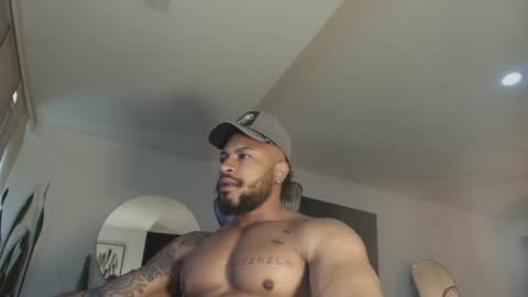 Snapshot of clark_strong chatting on July 7, 2026, 12:53 pm clark_strong online show from July 7, 2026, 12:53 pm