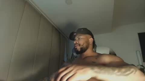 Snapshot of clark_strong chatting on July 12, 2026, 11:23 am clark_strong online show from July 12, 2026, 11:23 am