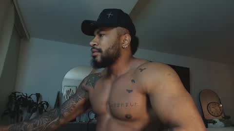Snapshot of clark_strong chatting on July 23, 2026, 10:35 am clark_strong online show from July 23, 2026, 10:35 am