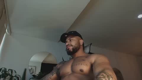 Snapshot of clark_strong chatting on July 28, 2026, 9:25 pm clark_strong online show from July 28, 2026, 9:25 pm