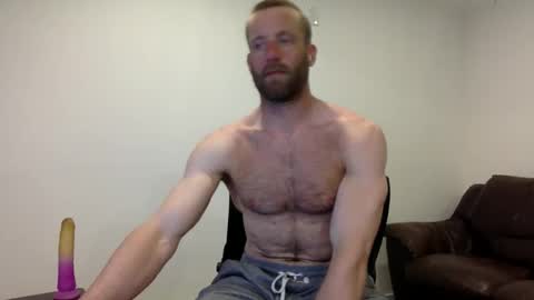 Snapshot of clarkecock chatting on April 15, 2026, 10:21 pm Clarke Cock online show from April 15, 2026, 10:21 pm