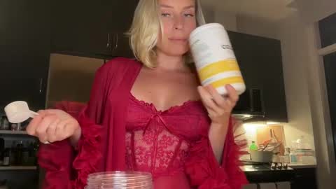 Snapshot of claudia_loves_u chatting on September 27, 2025, 2:38 am claudia_loves_u online show from September 27, 2025, 2:38 am