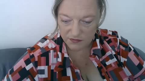 Snapshot of claudineddd chatting on January 8, 2025, 6:41 pm ClaudineDDD online show from January 8, 2025, 6:41 pm