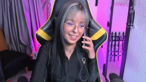 Snapshot of cleademon chatting on October 1, 2025, 10:49 pm Demon online show from October 1, 2025, 10:49 pm