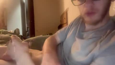 Snapshot of cleatus27 chatting on June 12, 2026, 4:33 am cleatus27 online show from June 12, 2026, 4:33 am
